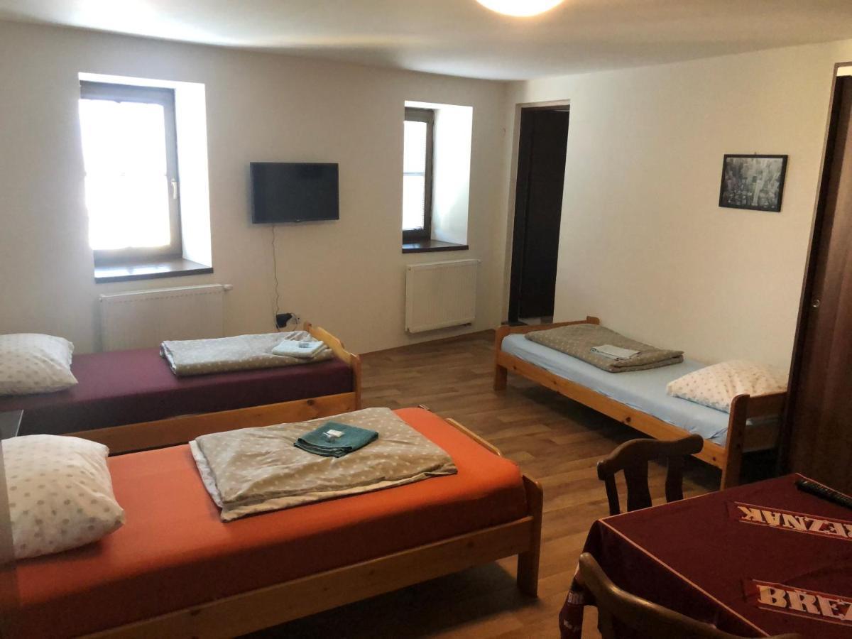 Restaurace U Kostela Hotell Marianske Radcice Eksteriør bilde